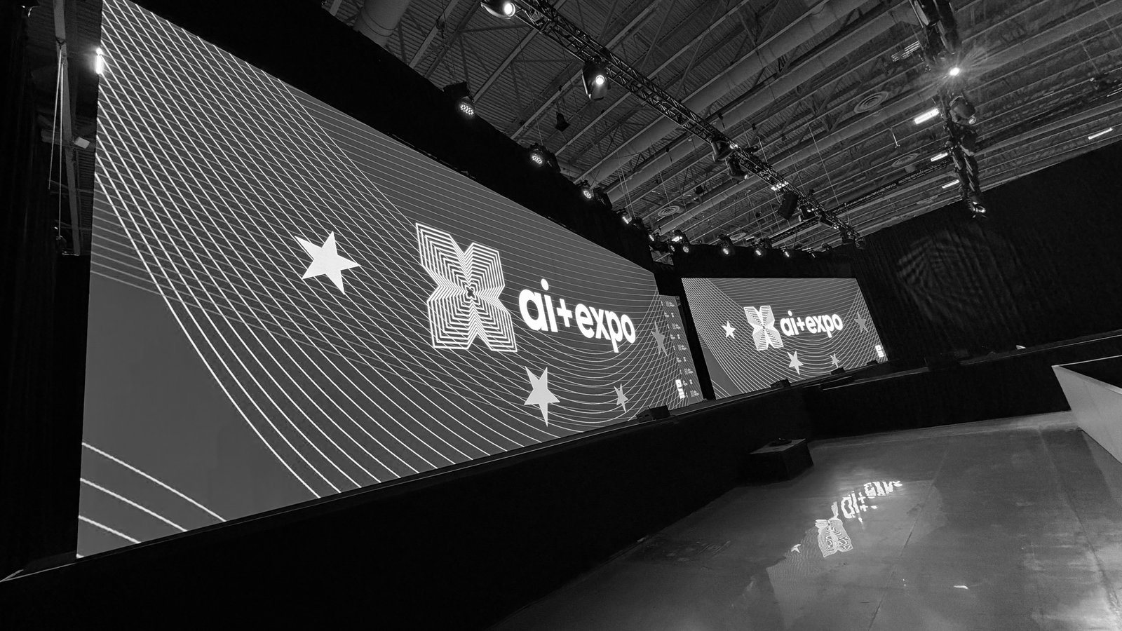 Wide shot of the ai+expo LED wall, run on an Aquilon RS4 for Freeman AV